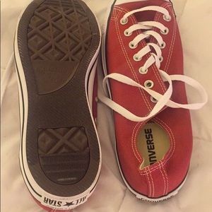 Red/Burgundy low top converse